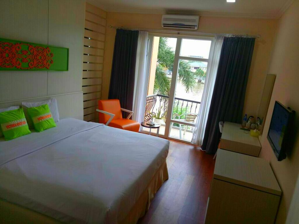 Hotel Victoria River View Banjarmasin  Extérieur photo